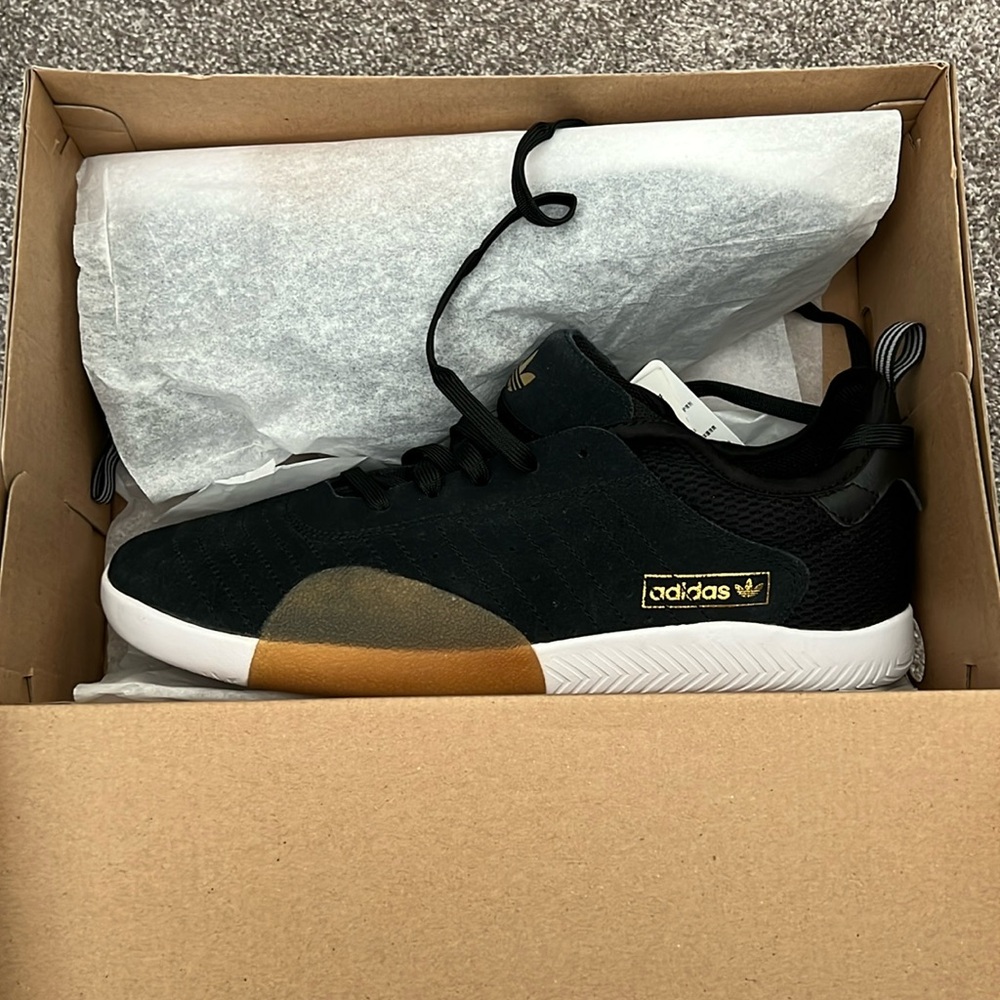 Adidas 3st 003 Skateboard shoes size 10.5 NIB